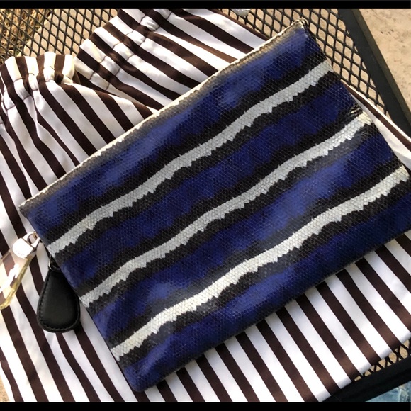 Henri Bendel purse/pouch - Picture 3 of 16